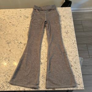 Aerie grey flared legging, size medium extra long. Great for tall girls.